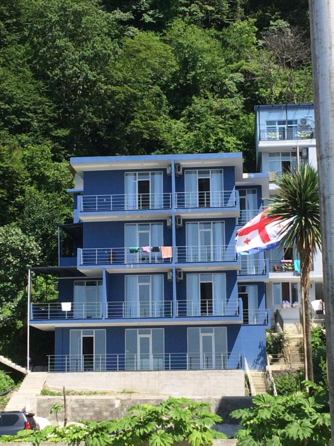 Guest House 99 Batumi Exteriör bild
