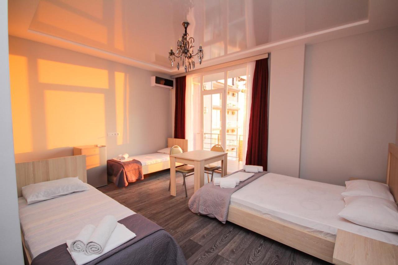 Guest House 99 Batumi Exteriör bild